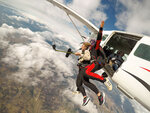 SMARTBOX - Coffret Cadeau Saut en parachute tandem en Occitanie -  Sport & Aventure