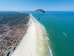 SMARTBOX - Coffret Cadeau Saut en parachute en tandem au-dessus de la pointe du Médoc -  Sport & Aventure
