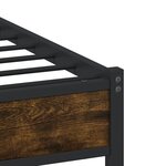 vidaXL Cadre de lit en métal sans matelas chêne fumé 140x190 cm