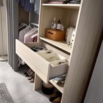Dressing extensible avec rideau + 1 tiroir - Décor chêne naturel - 160-113 x 50 x Hauteur 205 cm