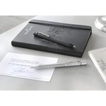 Stylo bille grip 2011 corps triangulaire pointe large noir mat faber-castell