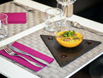 SMARTBOX - Coffret Cadeau Adresses gastronomiques : menu 3 Plats avec champagne au restaurant Le Boudoir au cœur de Nice -  Gastronomie
