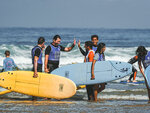SMARTBOX - Coffret Cadeau 3 cours de surf d'1h30 à Seignosse -  Sport & Aventure