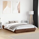 vidaXL Cadre de lit avec LED sans matelas chêne marron 120x190 cm
