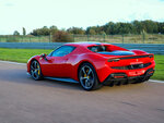 SMARTBOX - Coffret Cadeau Stage de pilotage multivolant : 2 tours en Audi et 2 tours en Ferrari 296 GTB sur le circuit de Nogaro -  Sport & Aventure