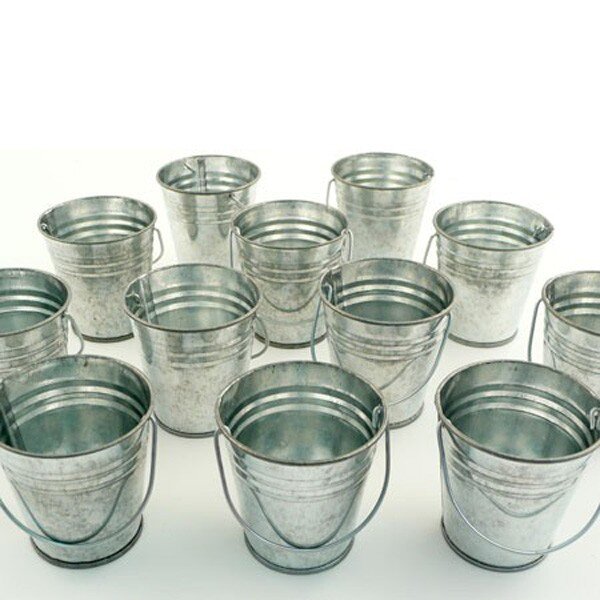 12 mini seaux en zinc 6 cm