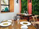 SMARTBOX - Coffret Cadeau Adresses primées : menu 4 plats au restaurant Puits du Trésor près de Carcassonne -  Gastronomie