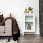 Armoire blanche avec porte en verre
