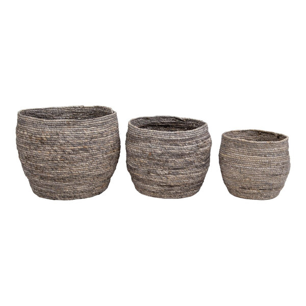 3 paniers gris et ronds en feuilles de maïs