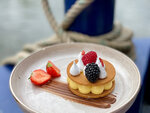 SMARTBOX - Coffret Cadeau Croisière sur la Seine : 1h45 avec dîner à bord du Capitaine Fracasse -  Gastronomie