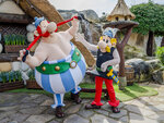 SMARTBOX - Coffret Cadeau Parc Astérix 2025 - Séjour 2 jours / 1 nuit - Hôtel La Cité Suspendue en moyenne saison -  Séjour