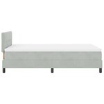 Lit coffre avec matelas et lumière LED gris clair 120x200 cm en velours