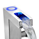 SCHÜTTE Mitigeur de lavabo à LED avec bec verseur ORINOCO chrome