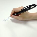 Stylo plume tradio corps vernis noir encre bleue x 12 pentel