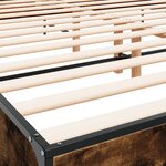 vidaXL Cadre de lit chêne fumé 200x200 cm bois d'ingénierie et métal