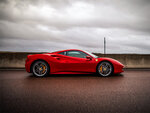 SMARTBOX - Coffret Cadeau Stage de pilotage : 2 tours sur le circuit de Magny-Cours en Ferrari F488 GTB -  Sport & Aventure
