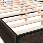 vidaXL Cadre de lit chêne marron 120x200 cm bois d'ingénierie et métal