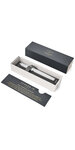 PARKER IM stylo roller, laque blanche, attributs chromés, Recharge noire pointe fine, en écrin