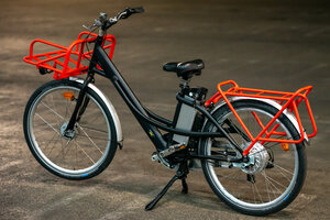 Vélo électrique du facteur, reconditionné  - Taille normale - Noir/ Rouge