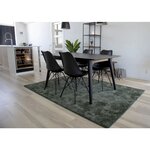 2 chaises de table à manger en cuir noir aux pieds noirs
