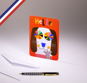 Carte simple happy word ! Créée et imprimée en france sur papier certifié pefc - hello - chien rigolo