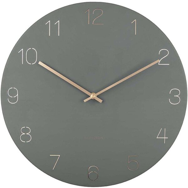 Horloge en métal chiffres gravés charm
