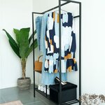 Armoire noire à deux étages avec cadre noir